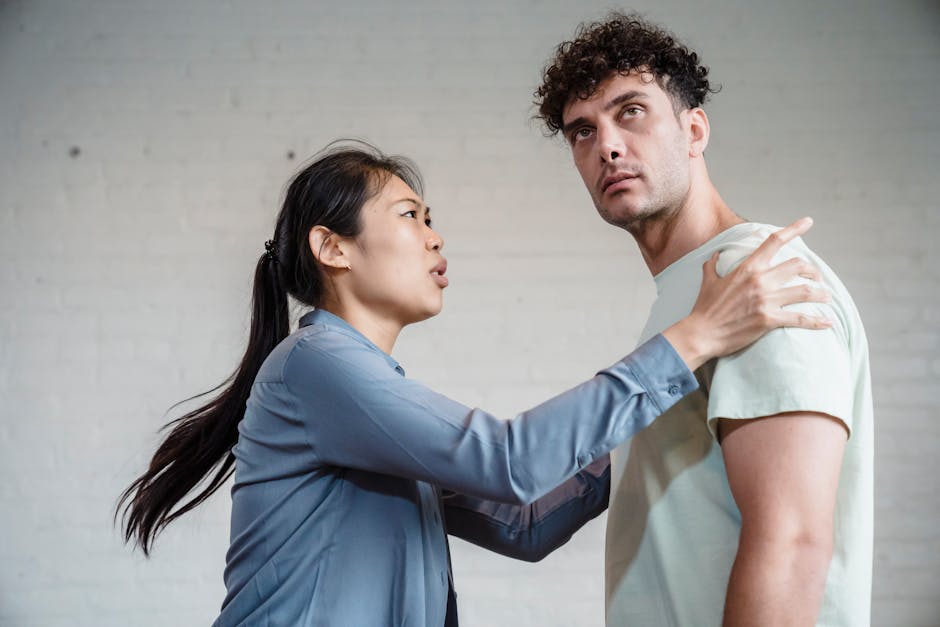 🕵️‍♂️ Unlock the Hidden Social Cues You’ve Been Ignoring 🚪