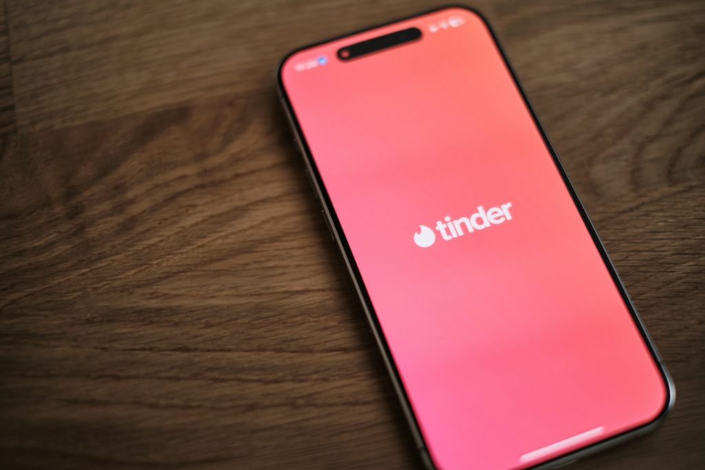 Will You Really Regret Finding a Wife on Tinder or a Job on LinkedIn? The Honest Answer.
