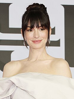 Facts about Anne Hathaway’s Career and Life 🎭